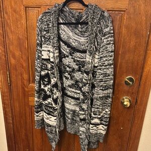 Wrangler Black and White Cardigan Sweater